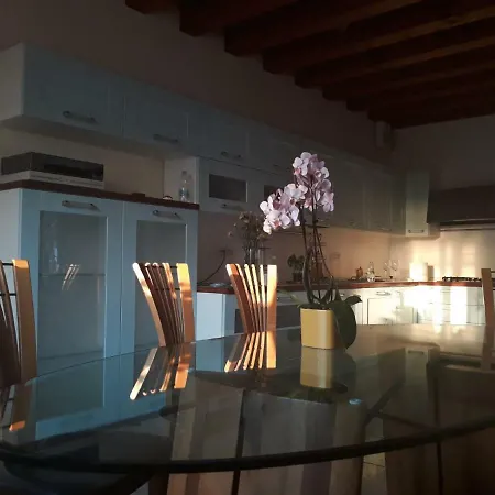 Loredana Elegant With Private Bathroom