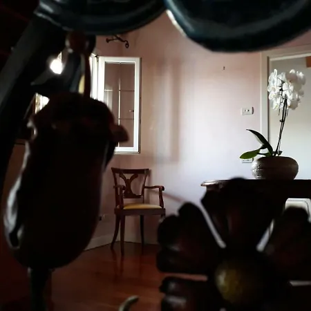 Loredana Elegant With Private Bathroom בית הארחה