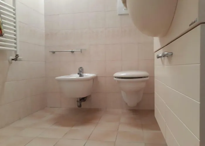 Loredana Elegant With Private Bathroom 3*